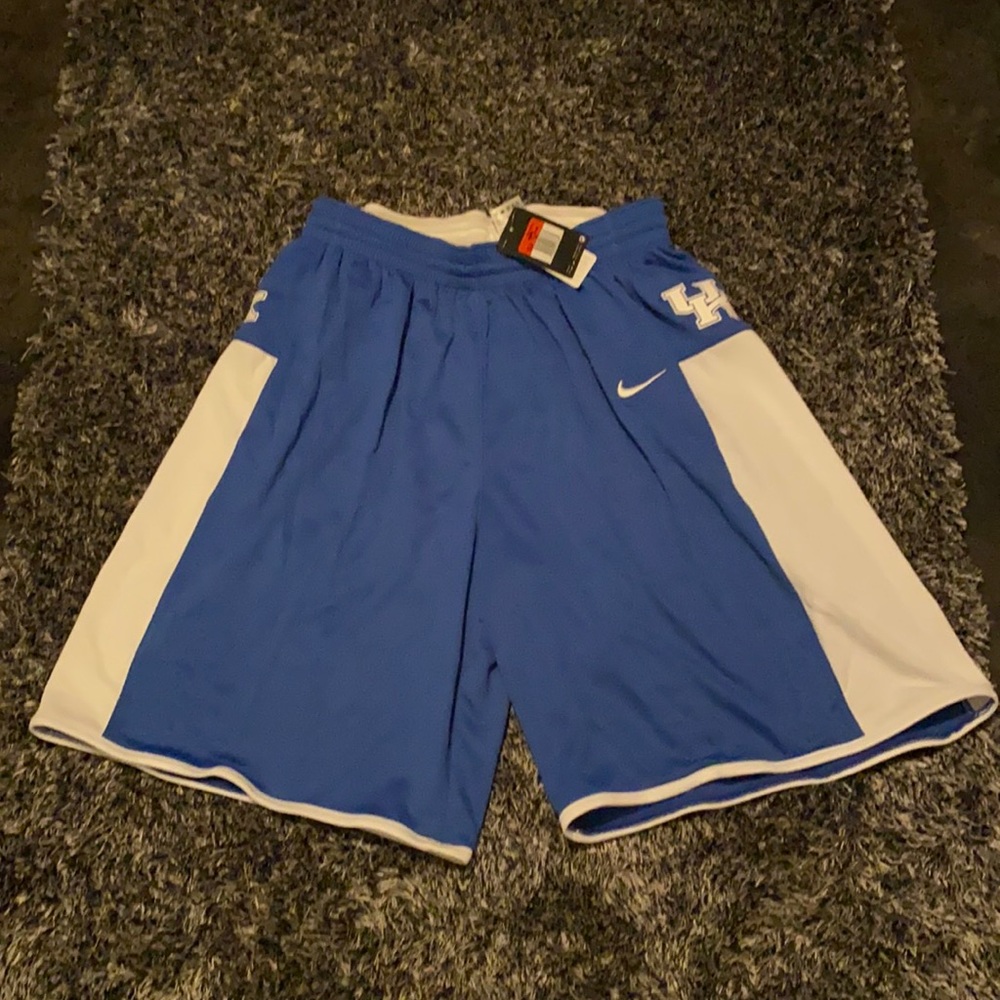 Men’s Nike University of Kentucky basketball shorts